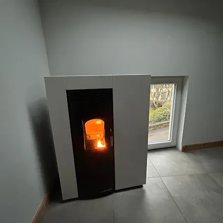 Loft Cosy, Bain A Bulle Et Garage Prive * Saint-Hubert