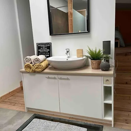 Holiday home Loft Cosy, Bain A Bulle Et Garage Prive