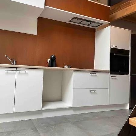 Loft Cosy, Bain A Bulle Et Garage Prive * Saint-Hubert