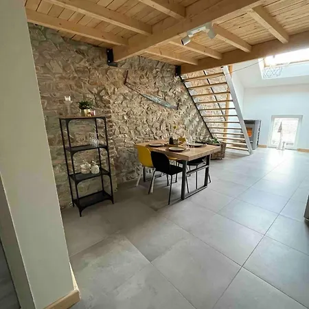 Loft Cosy, Bain A Bulle Et Garage Prive