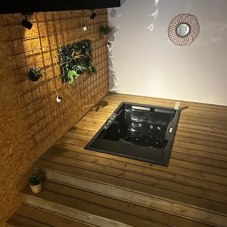 Loft Cosy, Bain A Bulle Et Garage Prive